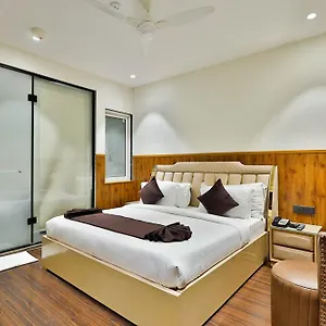 https://clay-hotels-paschim-vihar-inn.hotelsdelhi.org
