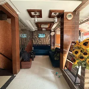 https://rajkamal-palace.hotels-varanasi.com