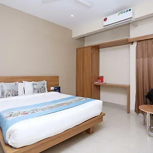 https://oyo-6447-samasth-rooms-and-suites.mysorehotels.org